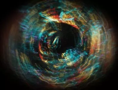Откриха най-голямата черна дупка във Вселената 