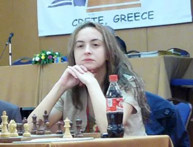 Антоанета Стефанова загуби третата партия в мача за световната титла