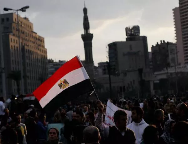 Съдиите блокират референдума за новата конституция в Египет 