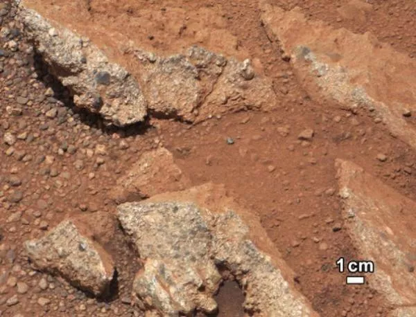 "Кюриосити" е открил органични вещества на Марс