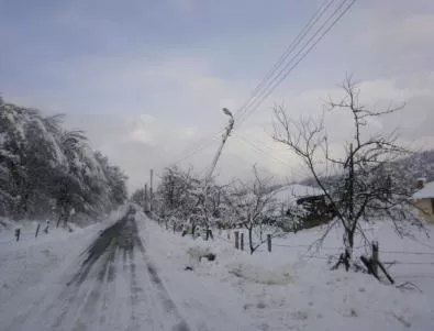 Десетки села са без ток в Смолянско