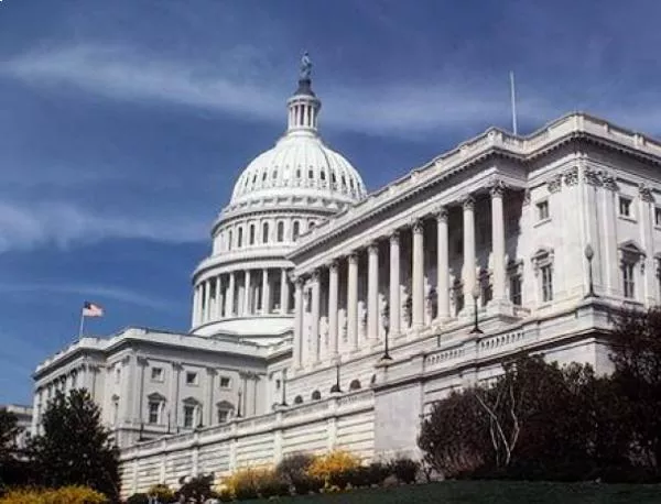Сенатът на САЩ осъди руския закон за осиновяването 