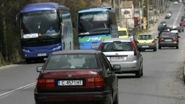 До 13 мин. закъсняват колите на градския транспорт в най-натоварените участъци