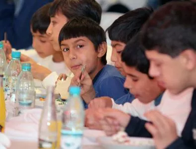 БЧК дава топъл обяд на деца в неравностойно положение