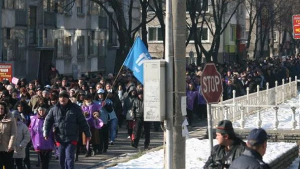 Бъдещето на ВМЗ-Сопот остава неясно