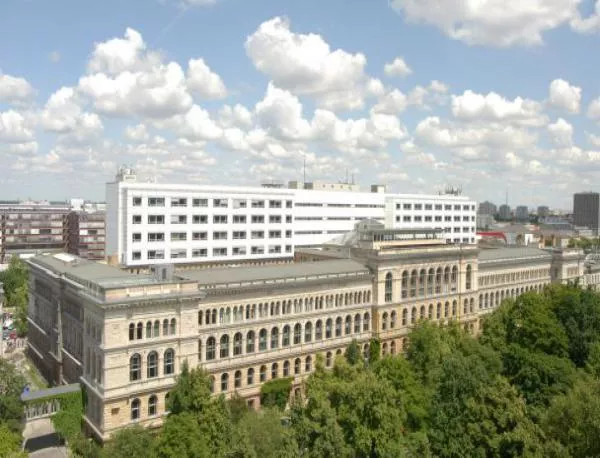 Мъж заплаши да взриви Техническия университет в Берлин