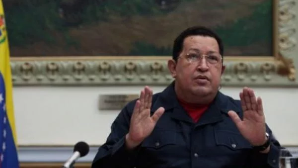 Чавес се възстановява бавно