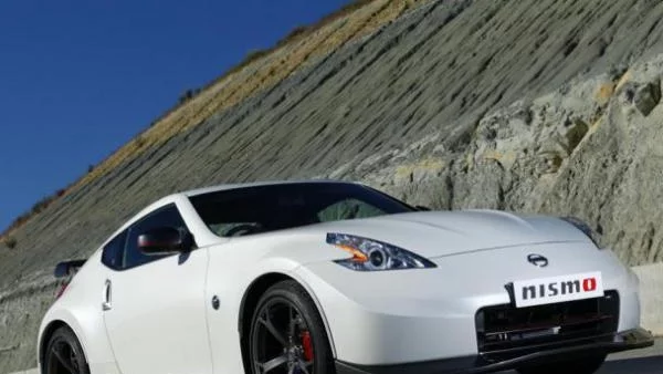 Nissan 370Z Nismo изглежда фантастично