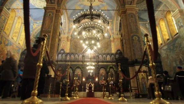 Честваме свети Харалампий и света мъченица Валентина