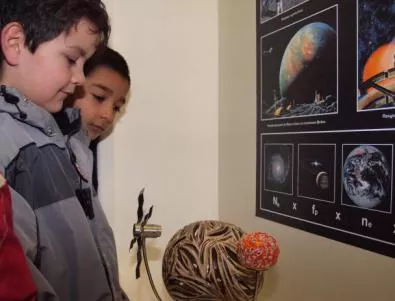 Астрономически игри във варненския планетариум