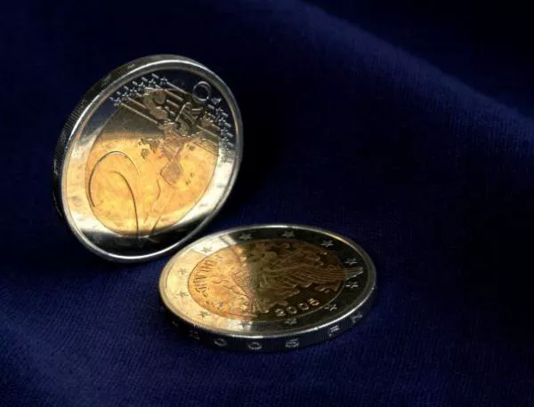 Монетите от 2 евро фалшифицирани най-често