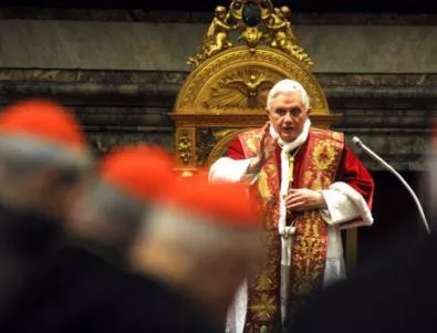 Папата абдикира по здравословни причини. Вижте кои други са се оттеглили сами