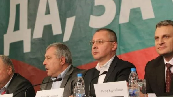 Станишев: Оставката на Дянков е част от маневрите на ГЕРБ