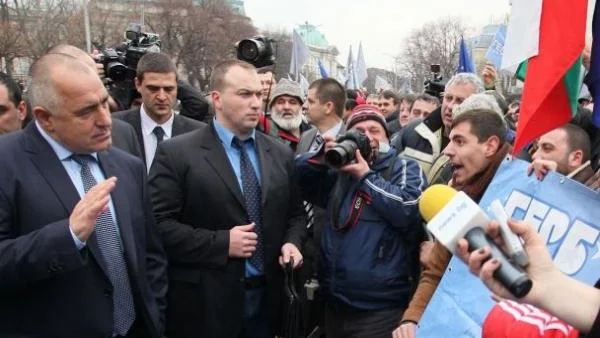 Поддръжниците на Бойко го послушаха, протест пред "Позитано" нямаше