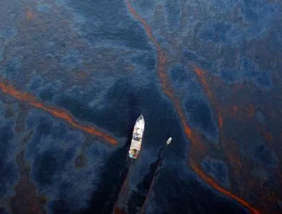 Започна процесът за петролния разлив в Мексиканския залив