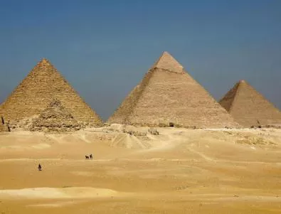 Египет дава пирамидите под наем, спасява икономиката