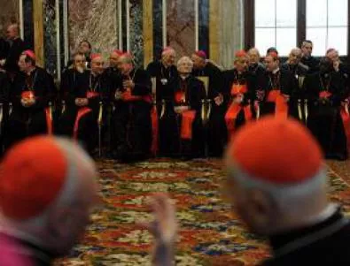 Кардиналите във Ватикана за началото на папската конгрегация
