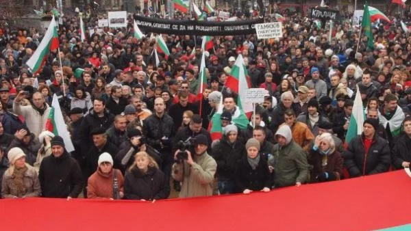 Варненски бизнемени заплашват протестиращи