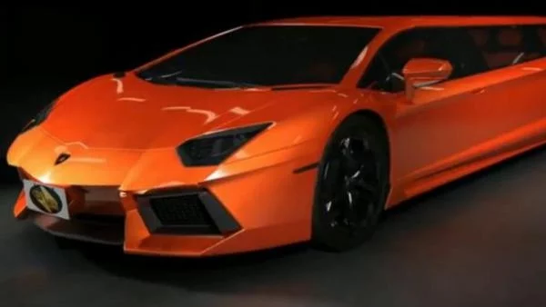 Lamborghini се превърна в дълга лимузина (Видео)