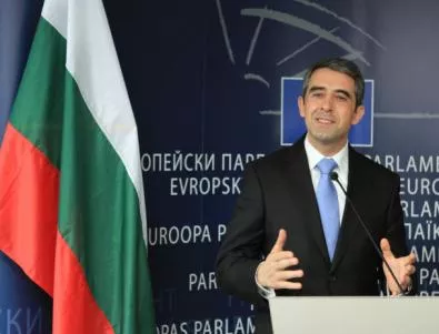 Плевнелиев в Брюксел: Евро лидерите да не решават вътрешни въпроси с удобното извинение България