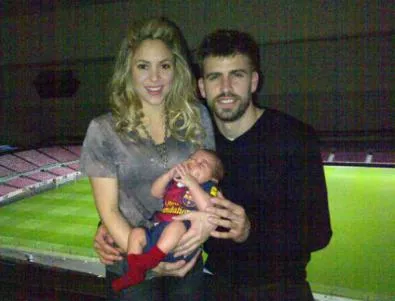 Синът на Шакира подкрепи баща си на стадиона