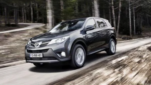 Четвъртото поколение Toyota RAV4 е вече в България