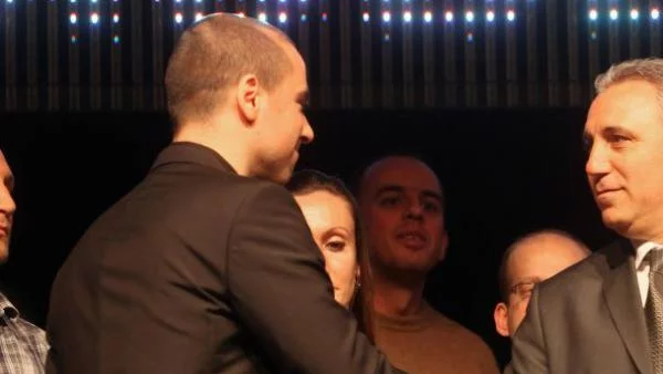 Стоичков каза "Да" на студентите