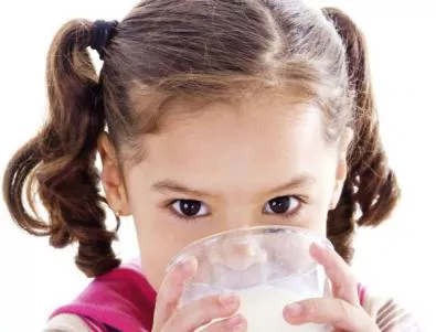 Децата пълнеят от обезмаслено мляко