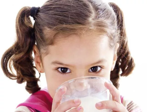 Децата пълнеят от обезмаслено мляко