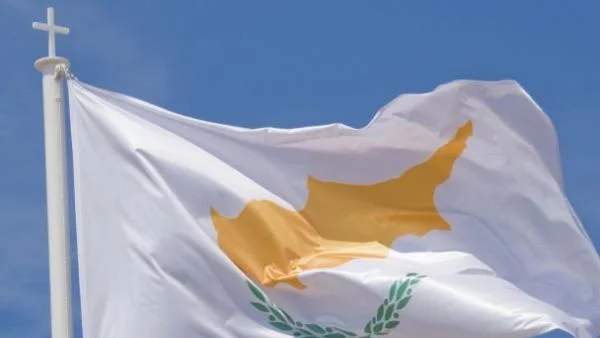 Кипър няма да потъне сега