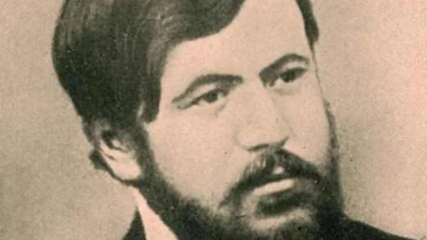 Роден е Димчо Дебелянов