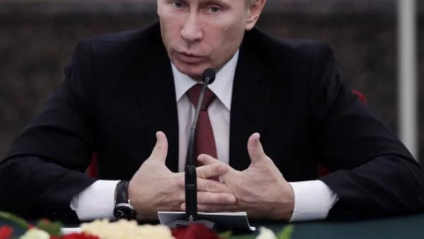 Путин изпробва военната си мощ 