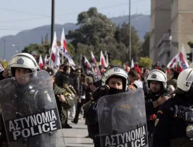 Протест с яйца и хайвер в Гърция срещу турските сериали