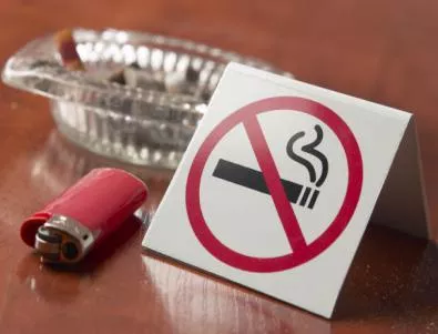 В САЩ се борят срещу цигарите с рекламни клипове