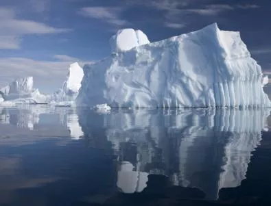 Защо ледът около Антарктида се увеличава 