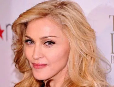 Мадона заведе сина си в приюта, от който е осиновен