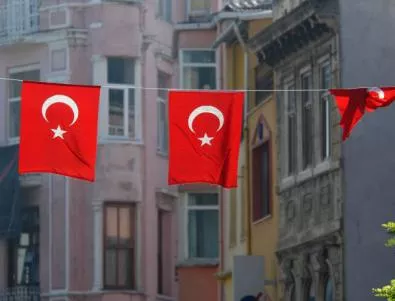 5000 турци искат да работят в мъжки публични домове 