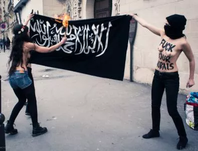 Фемен на гол джихад протест