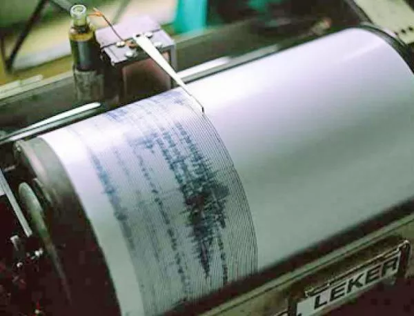 Земетресение удари близо до ядрената централа на Иран
