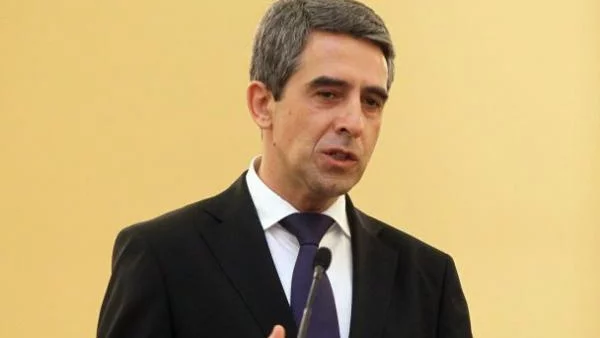 Плевнелиев: Ситуацията в училищата е по-важна от изборите и кризата