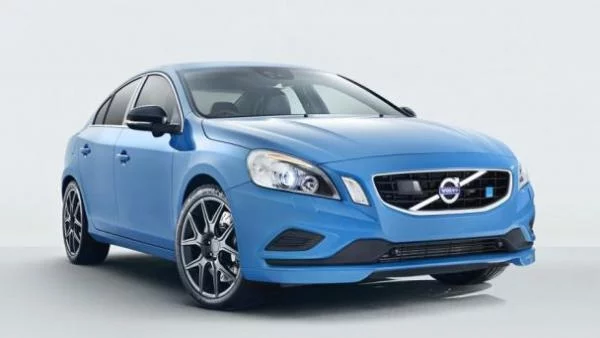 Volvo S60 Polestar радва с 350 к.с.