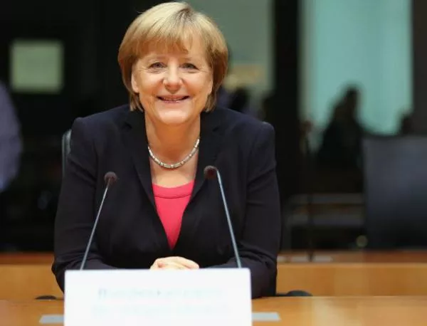 Меркел обвинява минималната работна заплата за безработицата