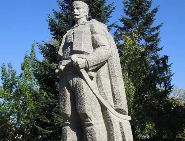 Спасиха паметника на Ильо войвода от претенциите на Мюфтийството