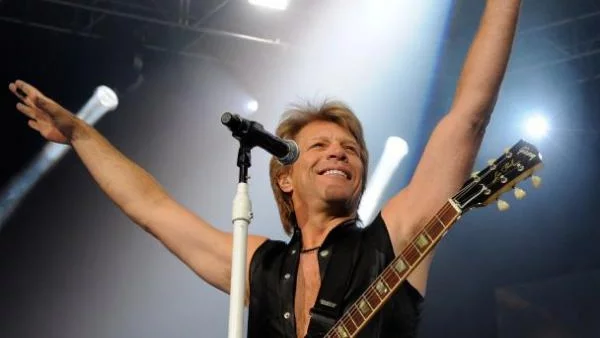 Феновете на Bon Jovi избират подгряваща група