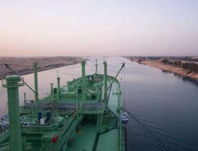 Египет изгражда 3 тунела под Суецкия канал