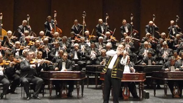 За първи път в Пловдив - 100 Gypsy Violins!