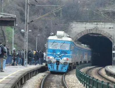 Два влака се сблъскаха в Белград, 22 ранени