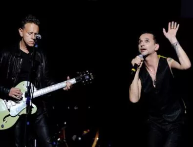 Строят мини град за Depeche Mode

 