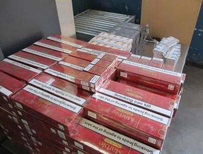 Бус с контрабандни цигари е задържан в Свищов