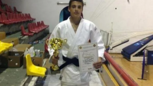 Божидар Темелков е балкански шампион по джудо